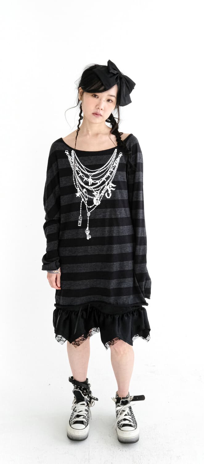 샵페어리 Totem chain graphic T-shirt 상품이미지1