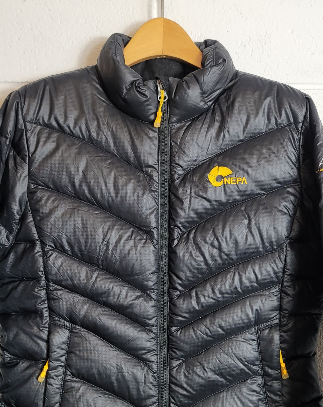 네파(여성용) 에볼루션 800필파워 구스다운(거위털) 경량패딩점퍼 판매 상품이미지3