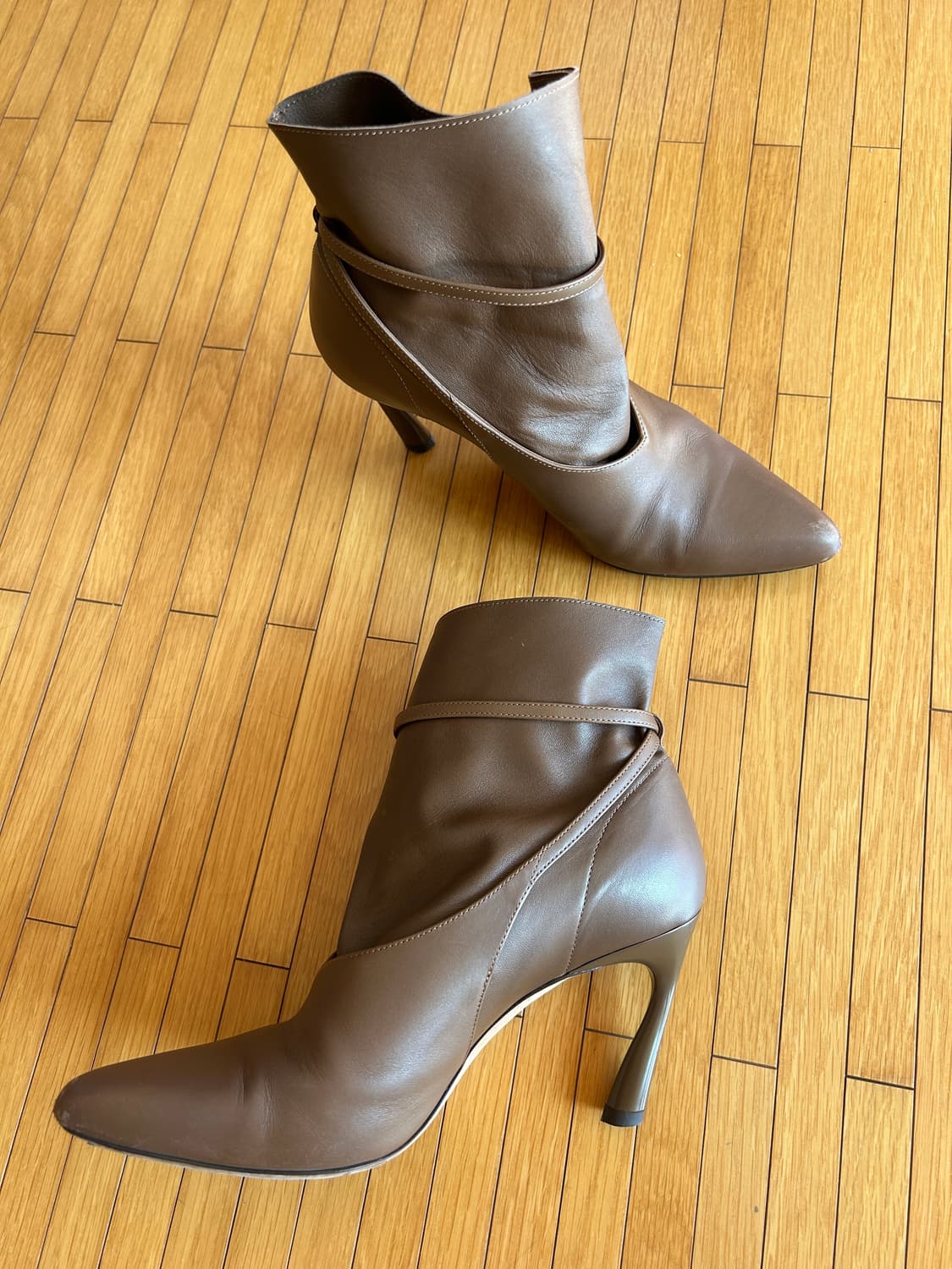 지미추 힐 부츠 상품이미지2