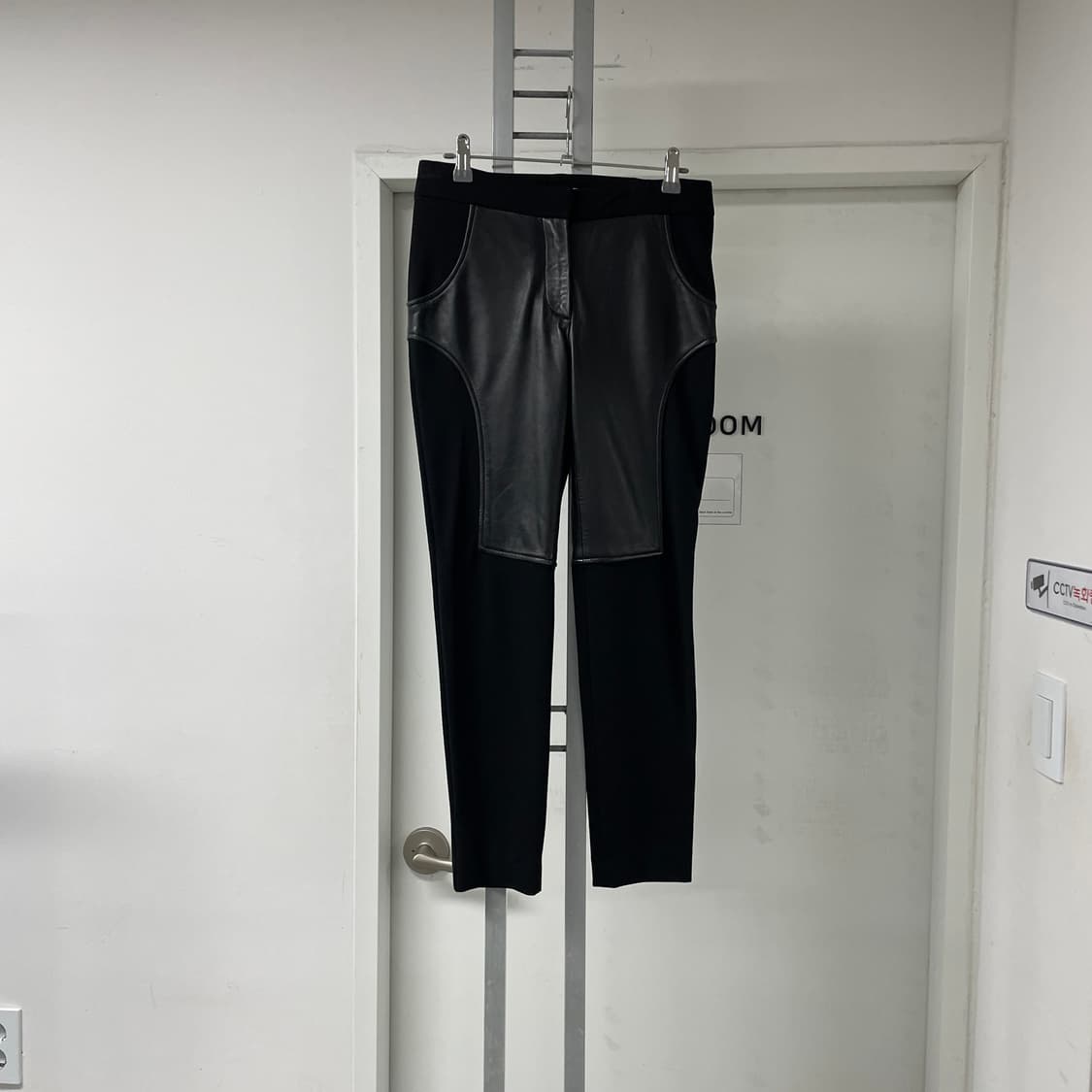 알렉산더왕 레더 디테일 팬츠 XS(W) 상품이미지1