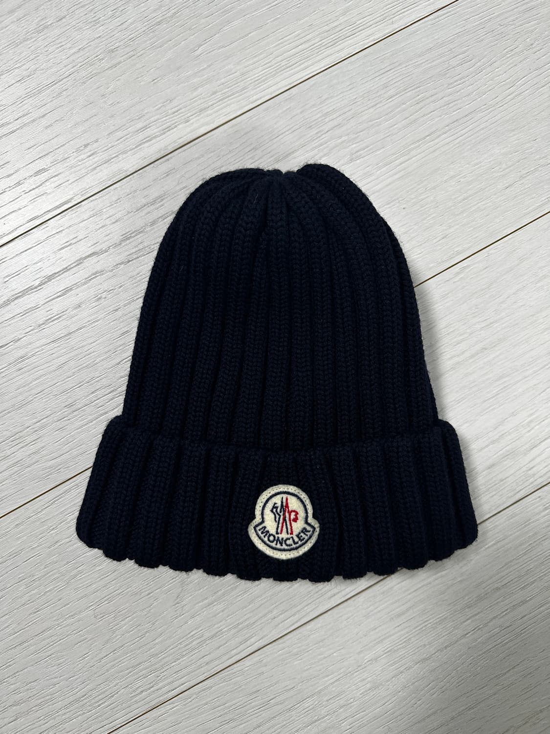 몽클레어 여성 비니 판매합니다 상품이미지1