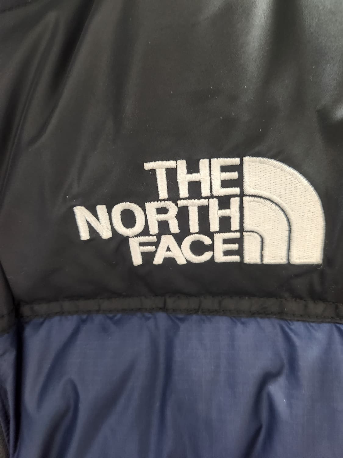 (105) 노스페이스 1996 눕시 700 패딩 네이비 S급 상품이미지4