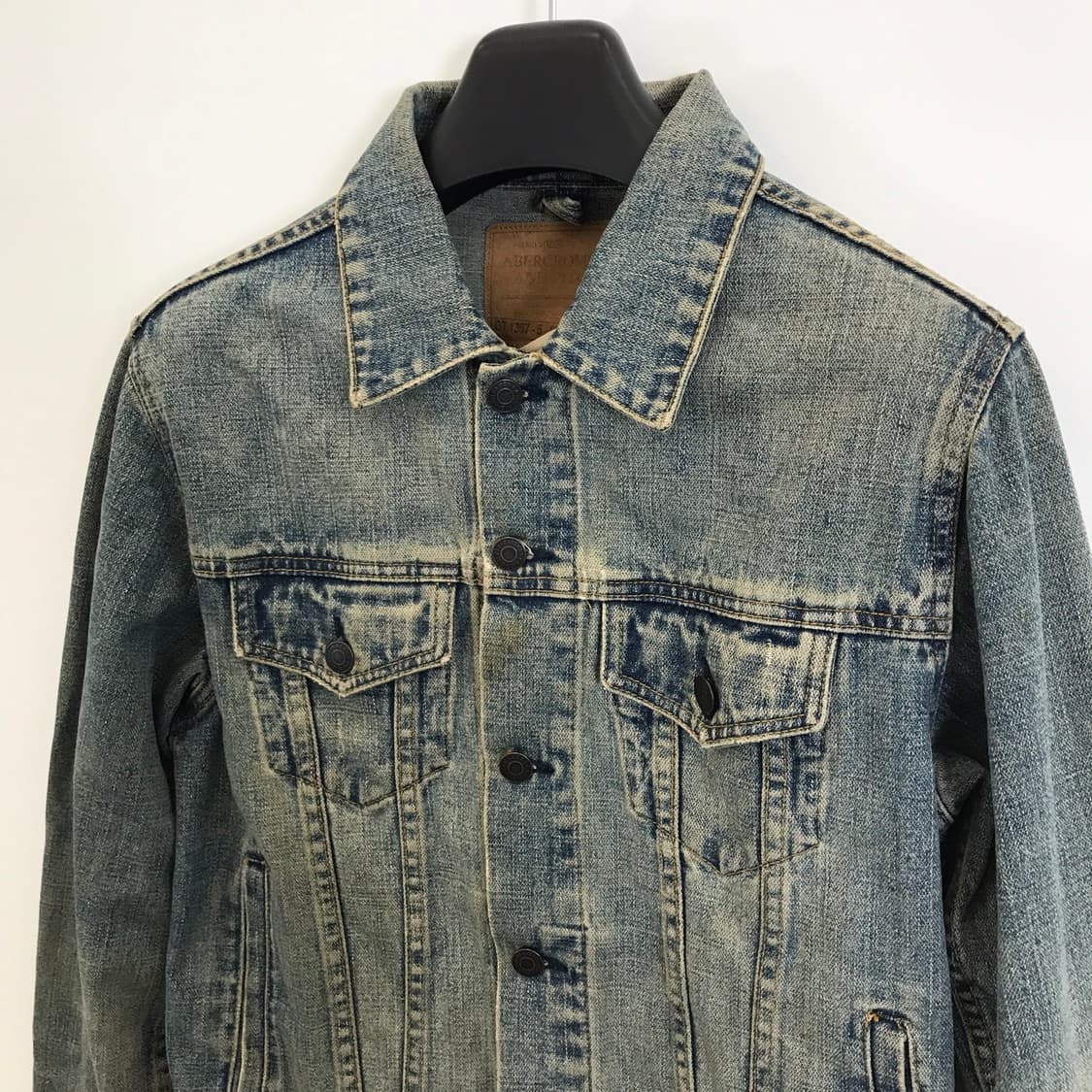 아베크롬비 워시드 데님트러커자켓 [M사이즈] 상품이미지2