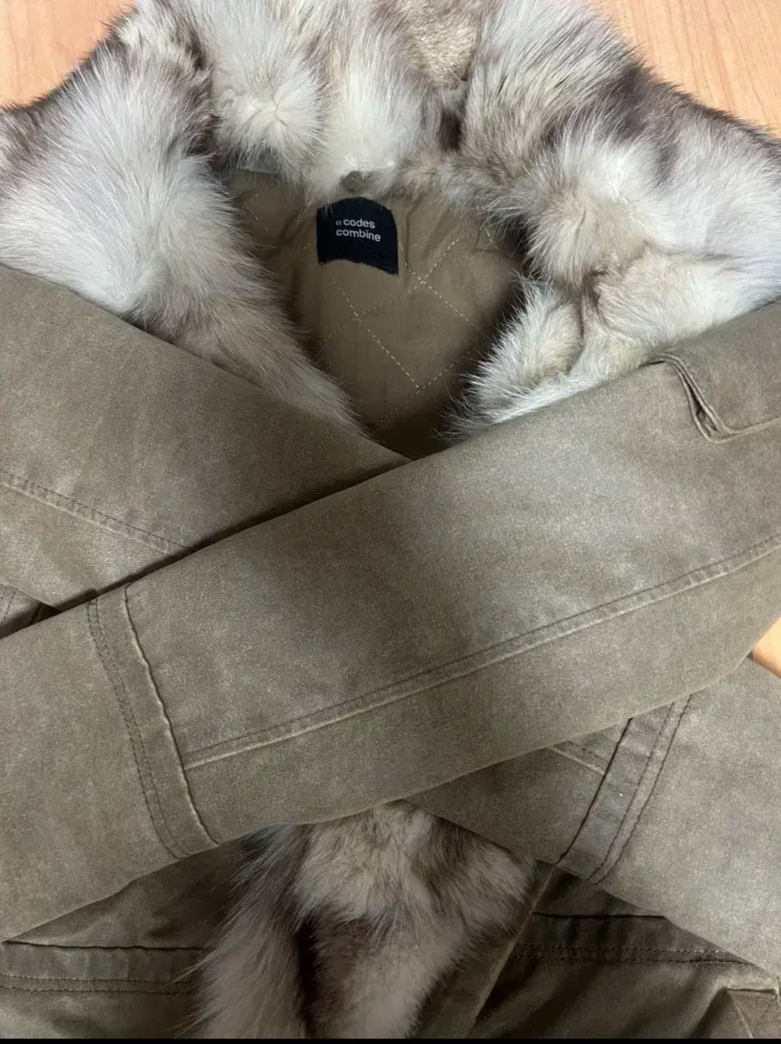 Codes Combine 코데즈 컴바인 빈티지 퍼자켓 상품이미지2