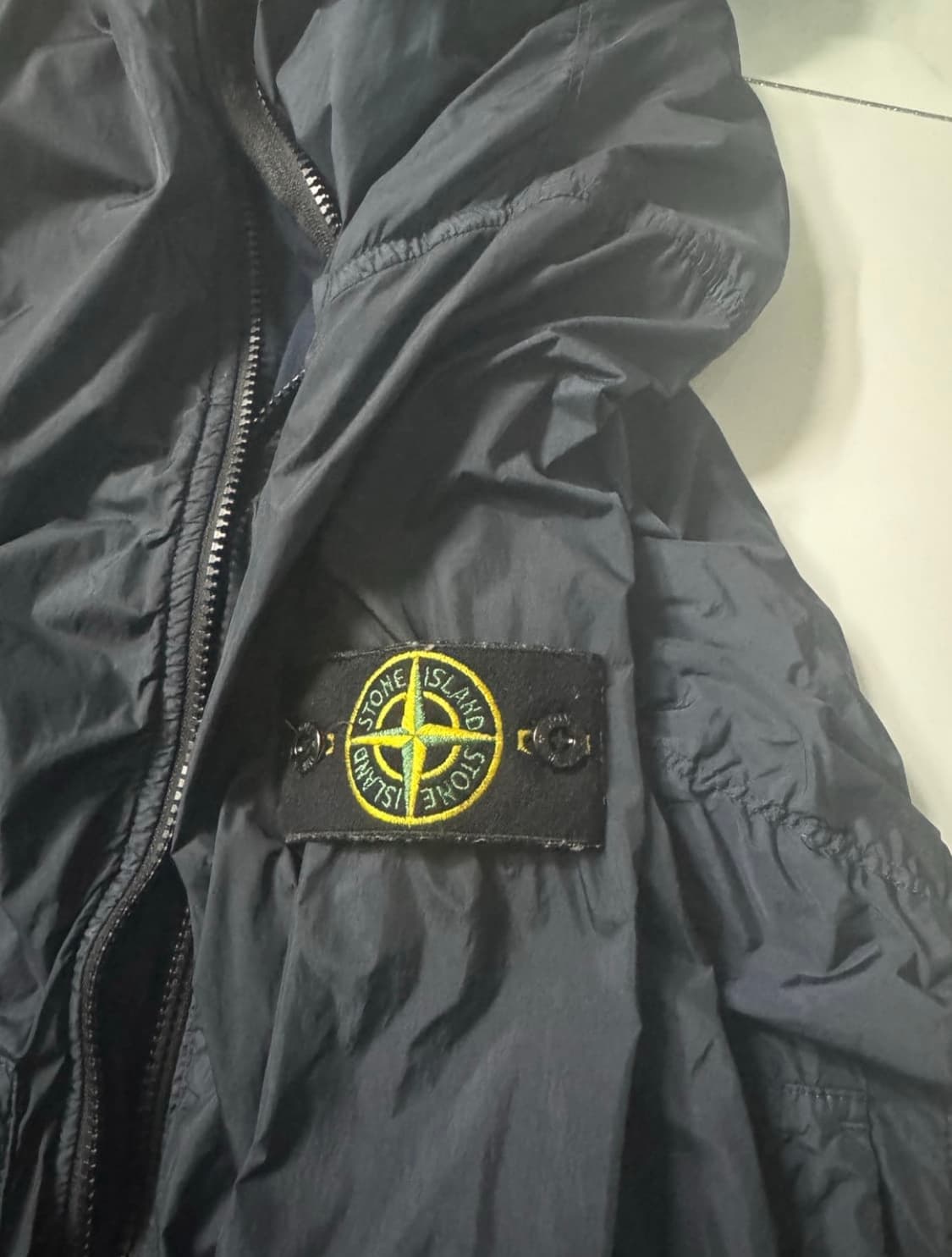 스톤 아일랜드 바람막이 상품이미지4