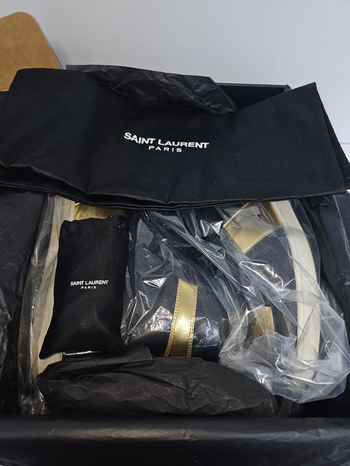 새상품급 생로랑 남성 레더 하이탑(44사이즈) 상품이미지2