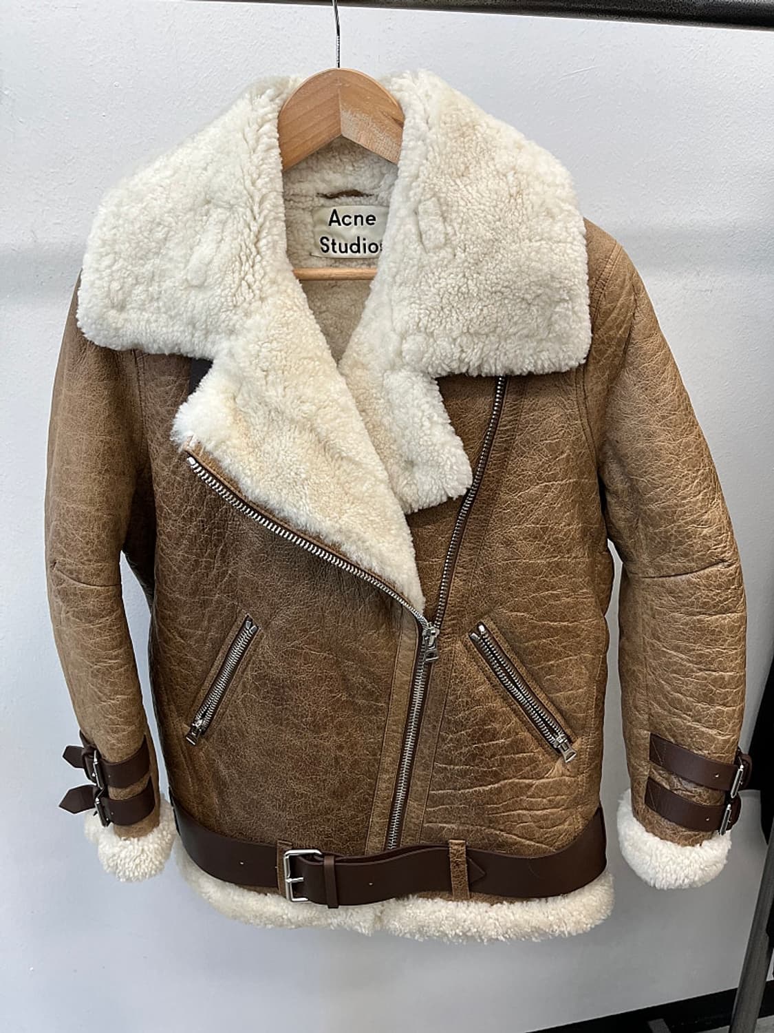 여) 아크네 VELOCITE VINTAGE 무스탕 상품이미지2