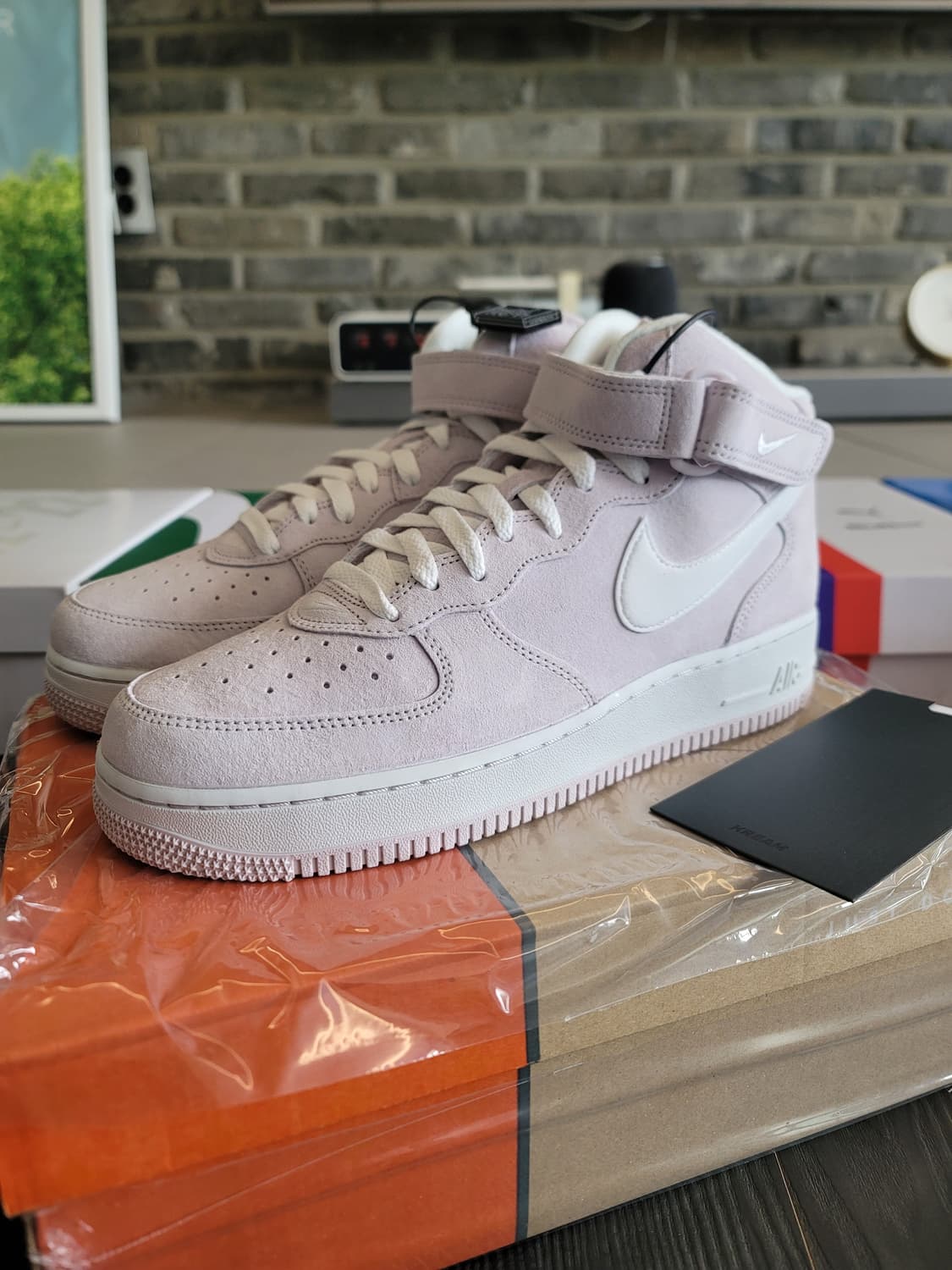 나이키 새상품 에어포스 미드 275 상품이미지1