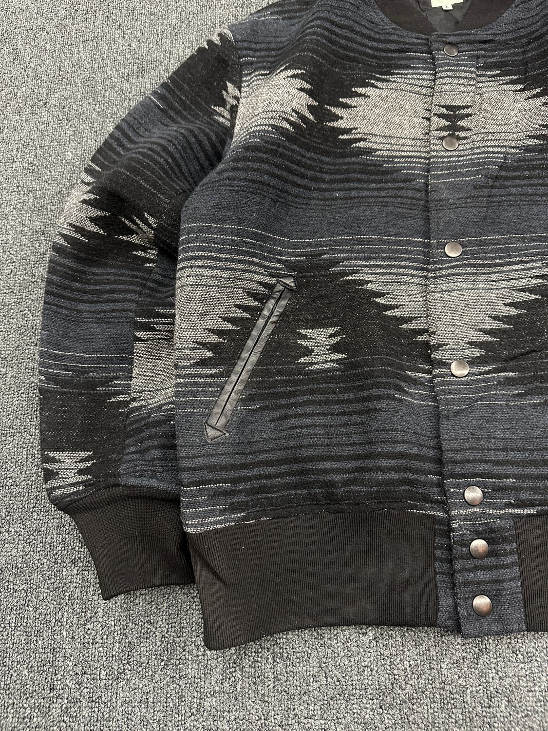 L) 에드윈 아즈텍 패턴 울 자켓 상품이미지3