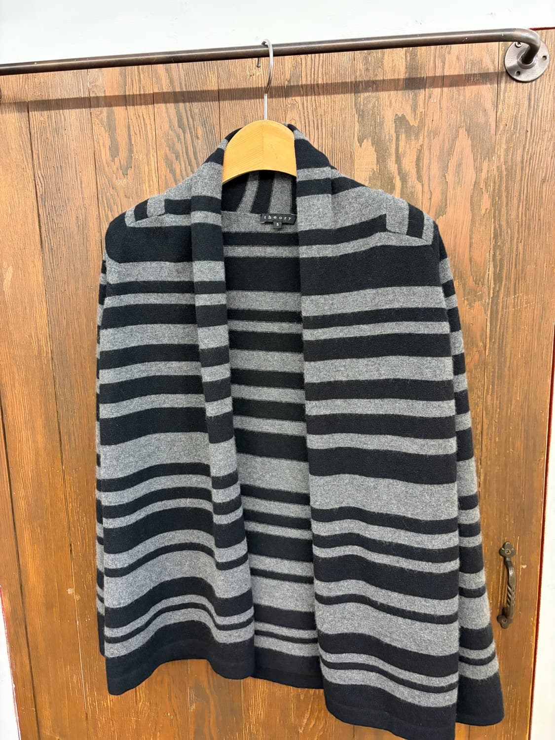 띠어리 정품 캐시미어100 스트라이프 숄 가디건 상품이미지2