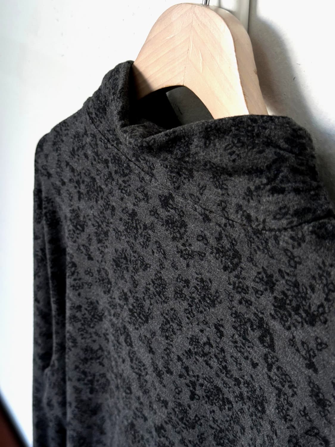 Design pattern high gauge  stretch top 상품이미지5