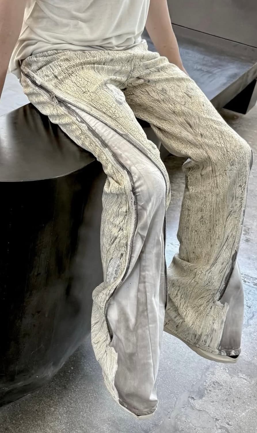 릭오웬스 25SS 메가 크러스트 볼란 바나나 밀크 31사이즈 상품이미지1