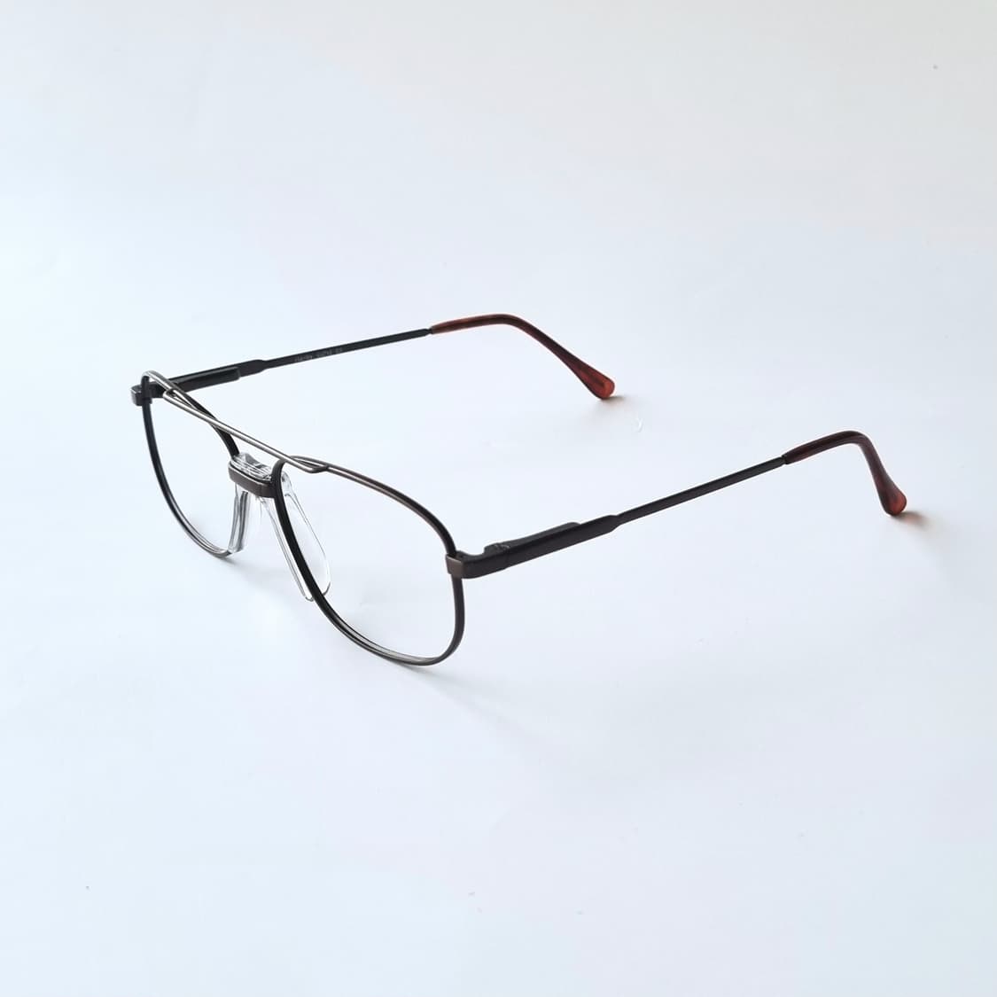 데드스탁 투 브릿지 에어로 메탈 긱시크 에디션 안경테 730 상품이미지4