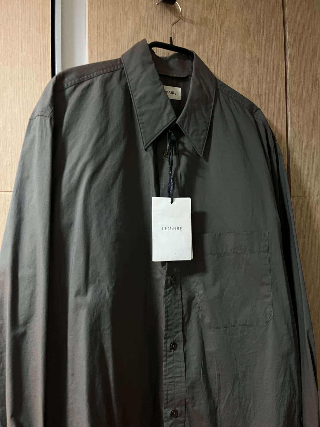 르메르 20시즌 스트레이트 카라 셔츠 커피색 46사이즈 팝니다 상품이미지2