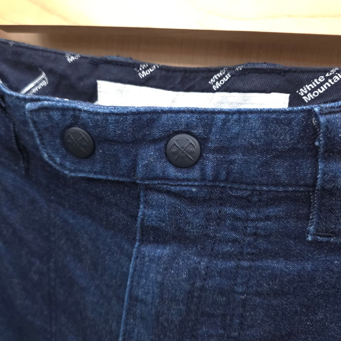 WHITE MOUNTAINEERING 테이퍼드 데님 상품이미지3
