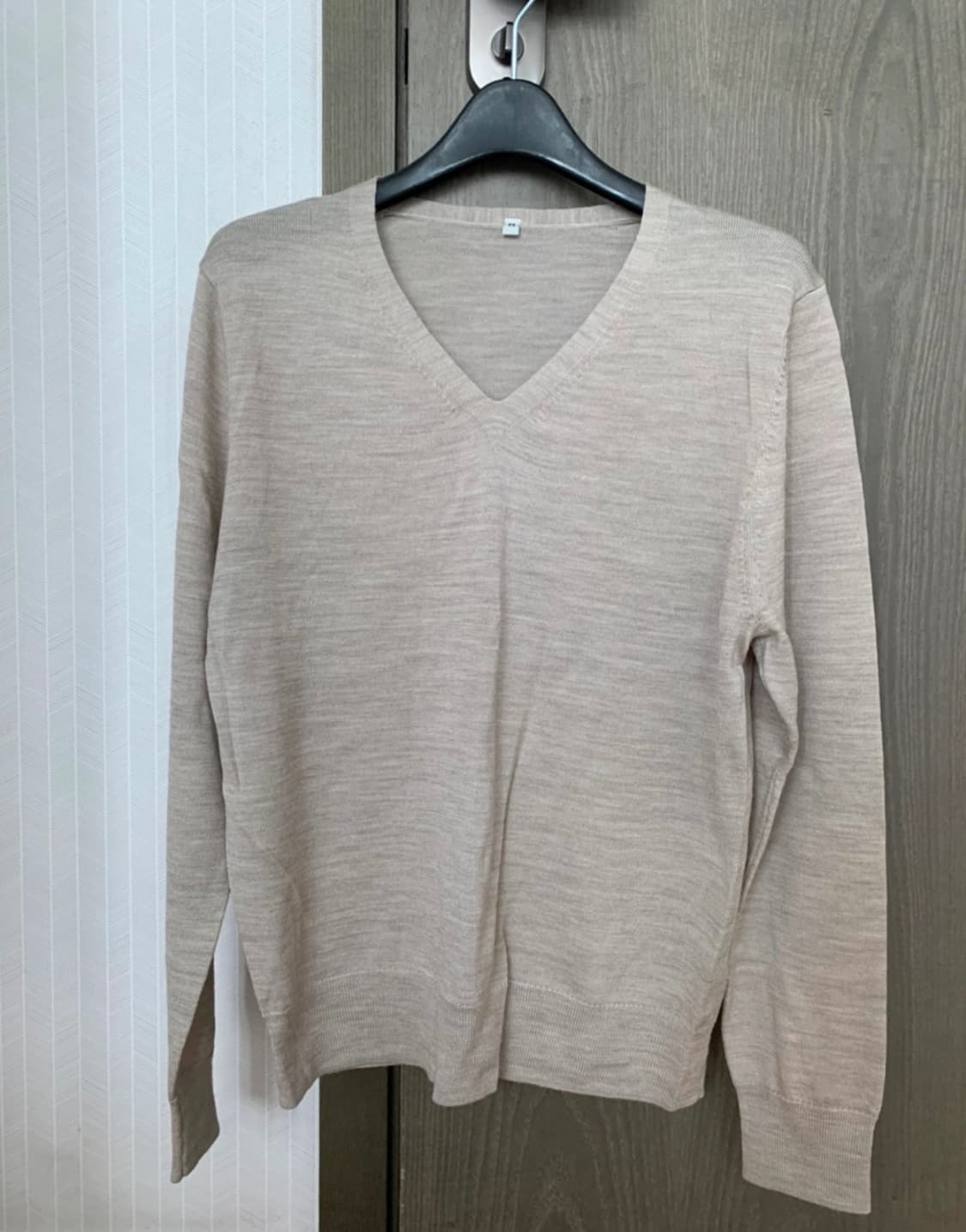 무인양품 브이넥 니트 상품이미지1