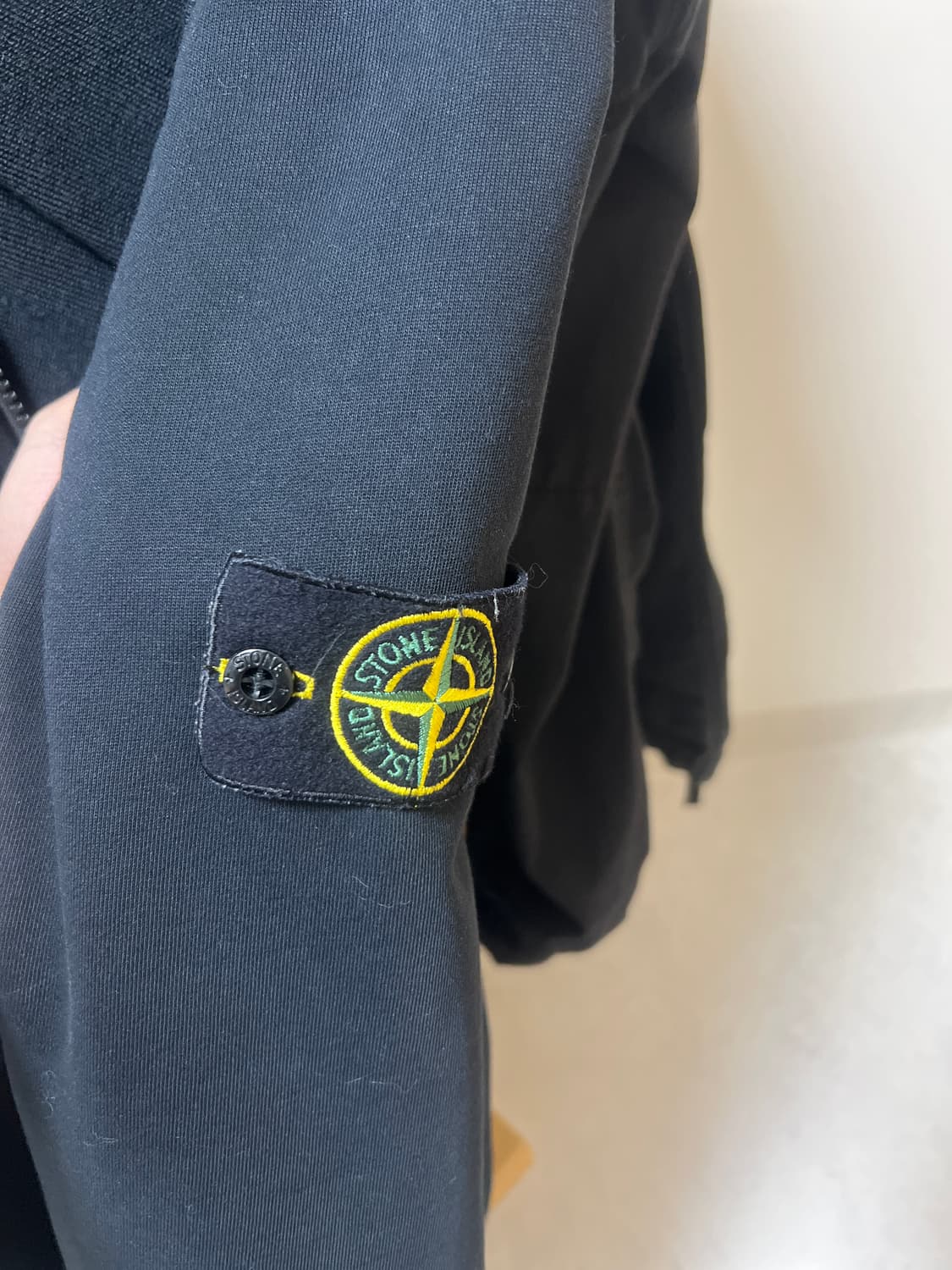 스톤아일랜드 후드집업 22ss XL 블랙 상품이미지2