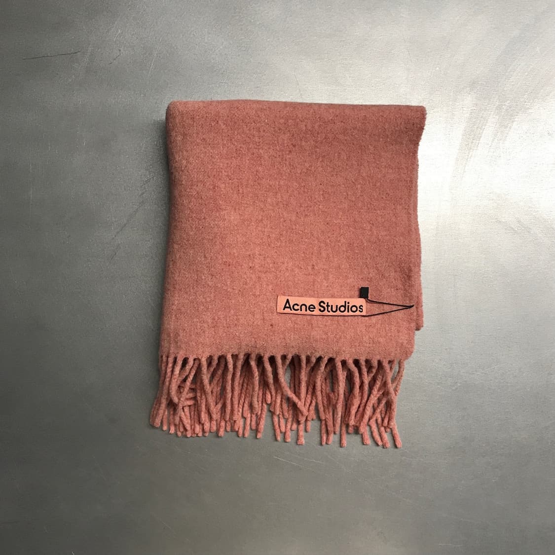 아크네 스튜디오 핑크 머플러 상품이미지2
