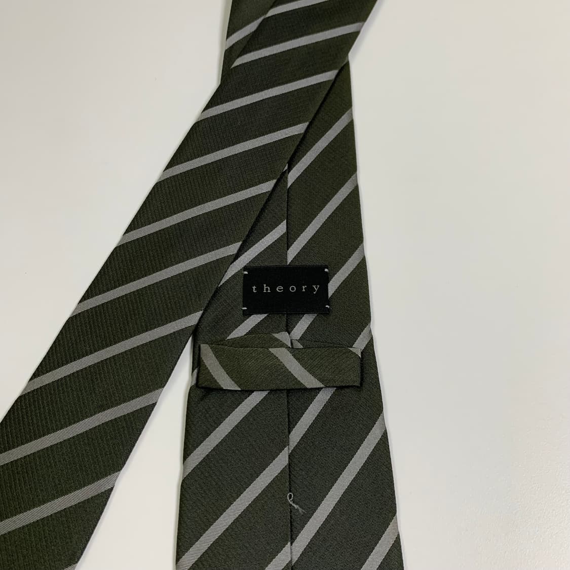 띠어리(Theory) 스트라이프 명품넥타이 클래식룩 A등급 상품이미지5