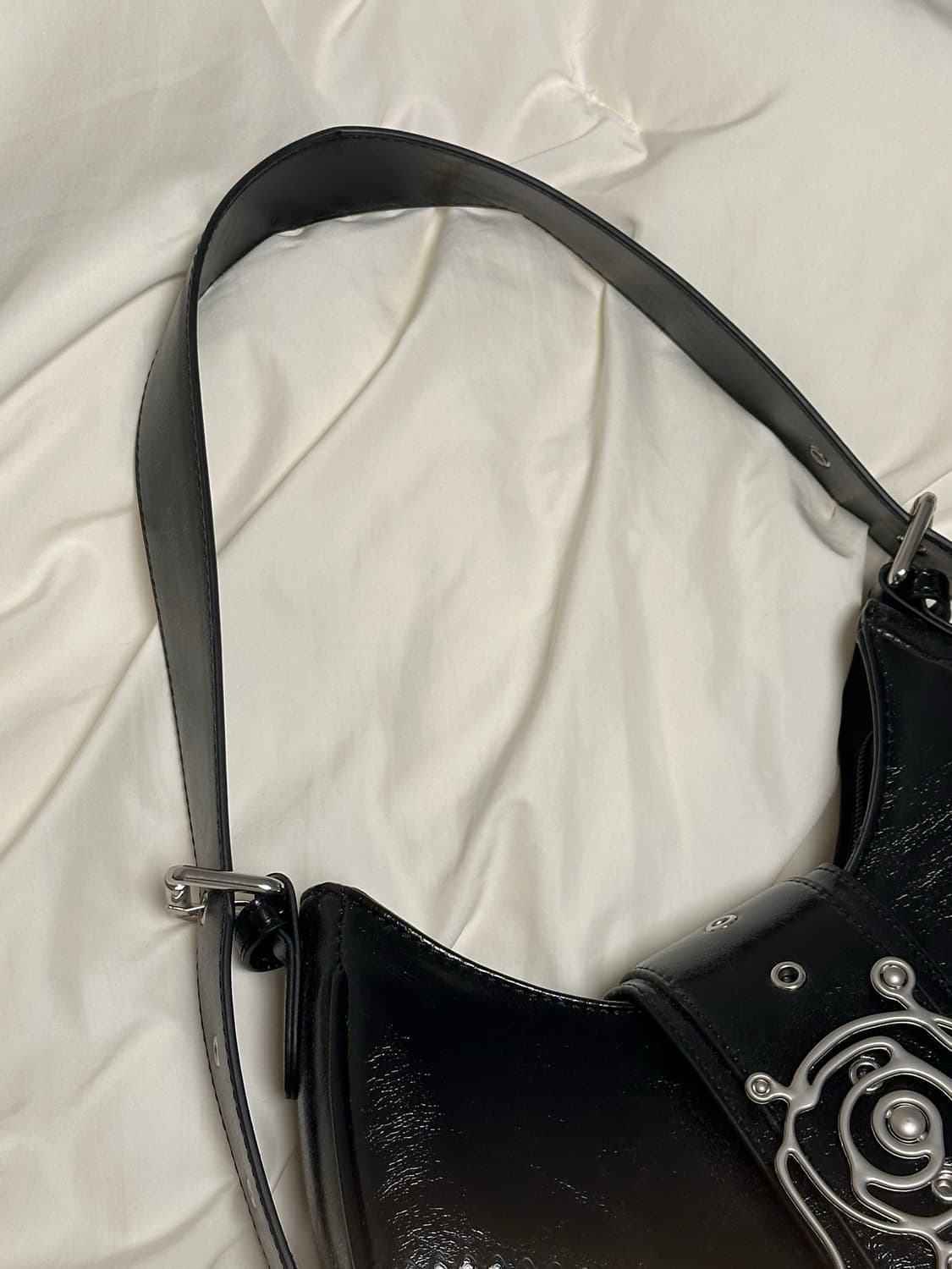 CONP Crescent Underarm Bag 상품이미지8