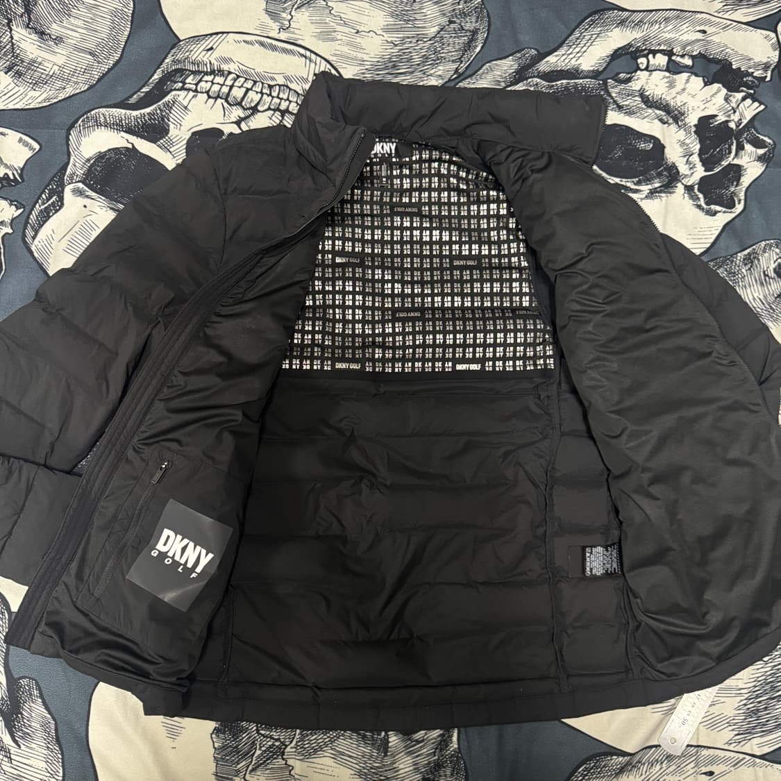 DKNY 구스다운 경량 패딩 M사이즈 상품이미지4