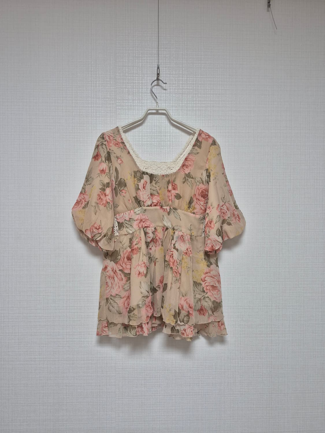 리즈리사 수선품 초고전템 히메갸루 앤틱플라워 베이지 블라우스 상품이미지1