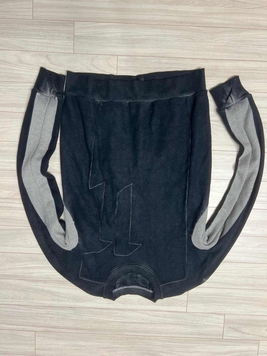 보리스비잔 맨투맨 새상품 상품이미지1