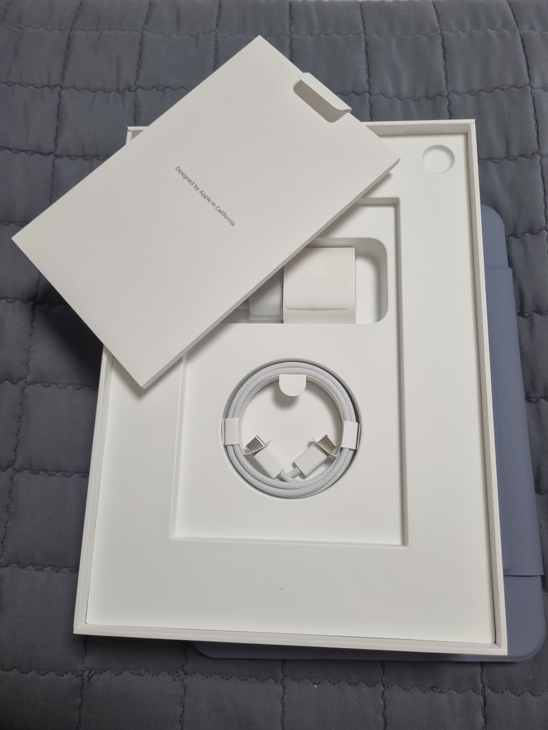 (새상품급/풀박스) 아이패드 10세대 실버64g 상품이미지2