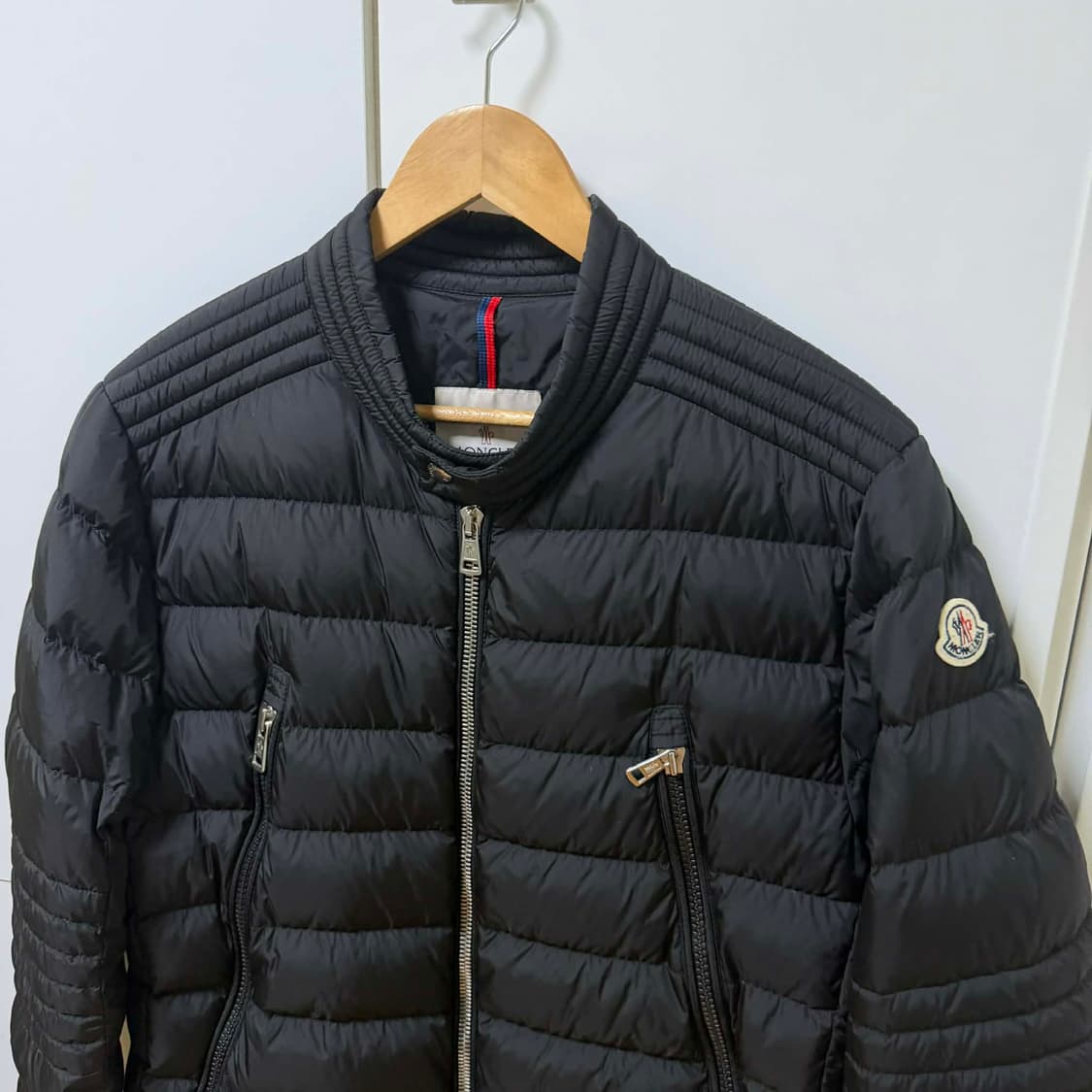 몽클레어 아미오 22년식 5사이즈 상품이미지3