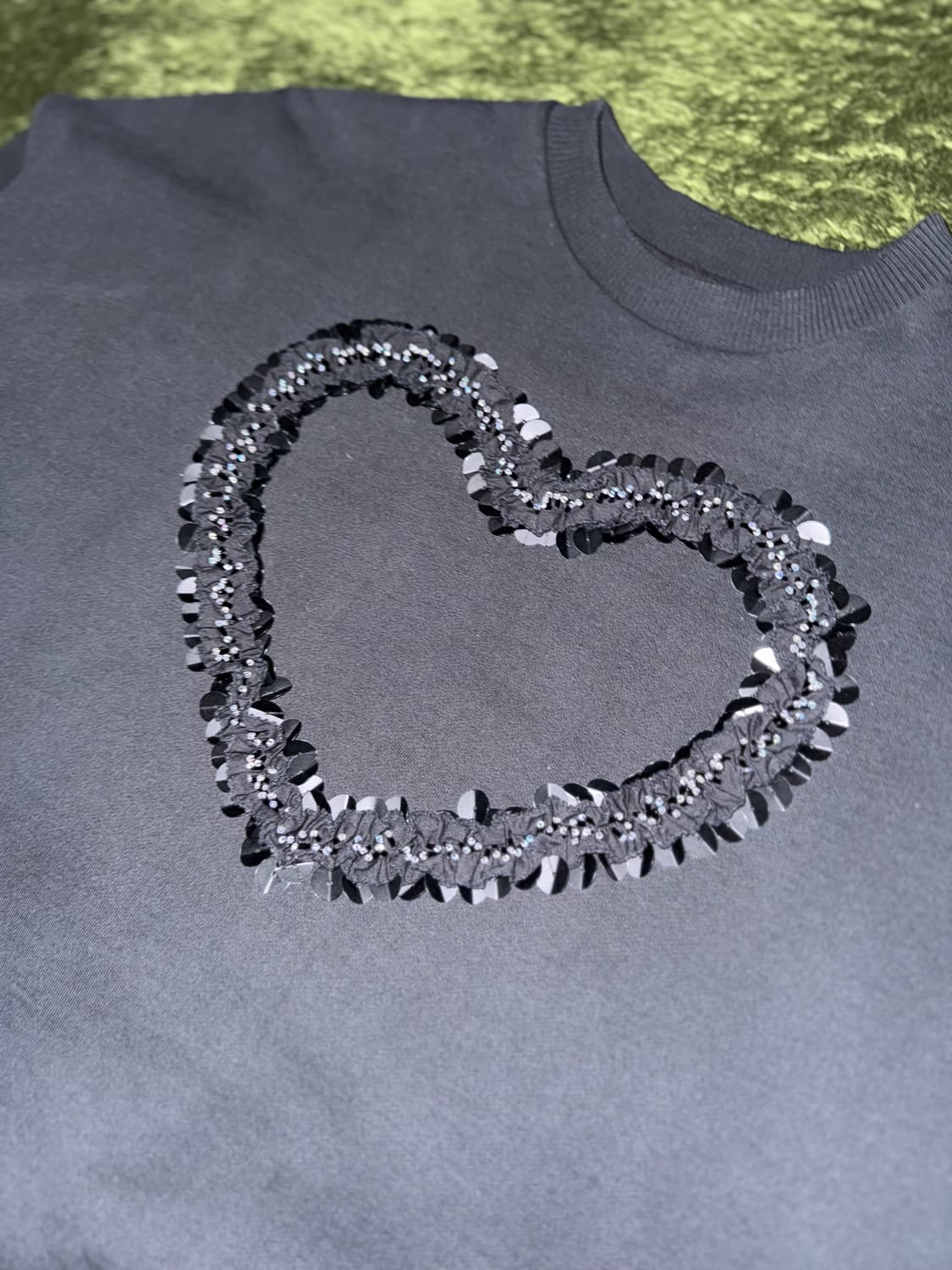 [36] 알렉산더 맥퀸 비즈 디테일 루즈 핏 스웻 셔츠 블랙 상품이미지2