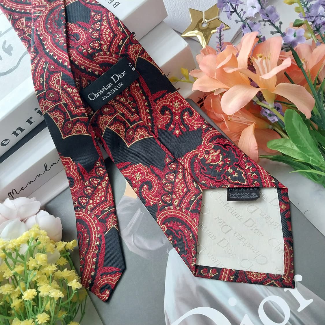 디올 실크 레드&블랙 페이즐리 넥타이 9.5cm A+등급 K1273
 상품이미지5