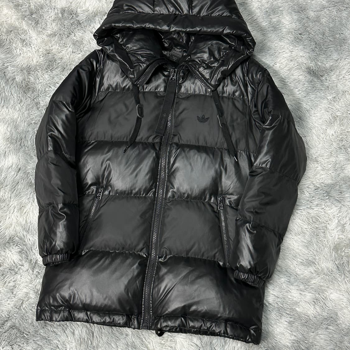 아디다스 덕다운 후드패딩 유광 상품이미지1