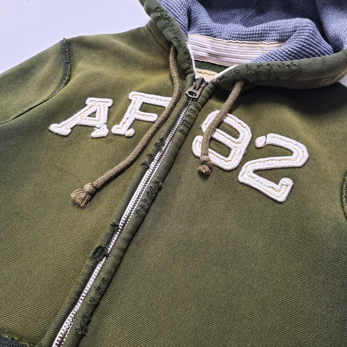 빈티지 아베크롬비 디스트로이드 선페이드 후디 - S 상품이미지4