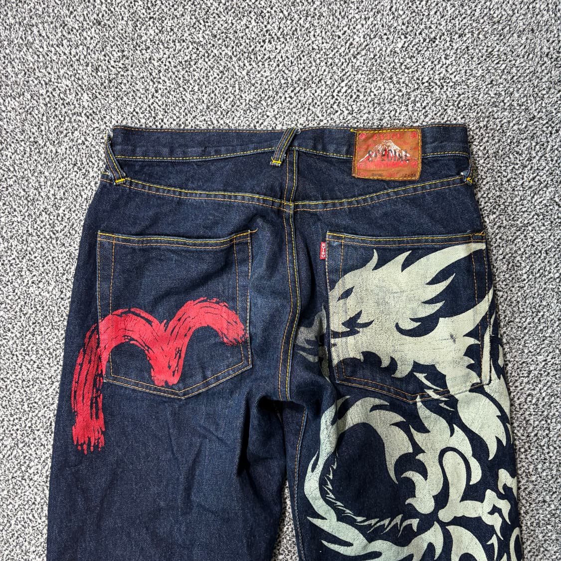 에비수 스페셜 2006 드래곤 프린팅 데님 팬츠 (32) 상품이미지2