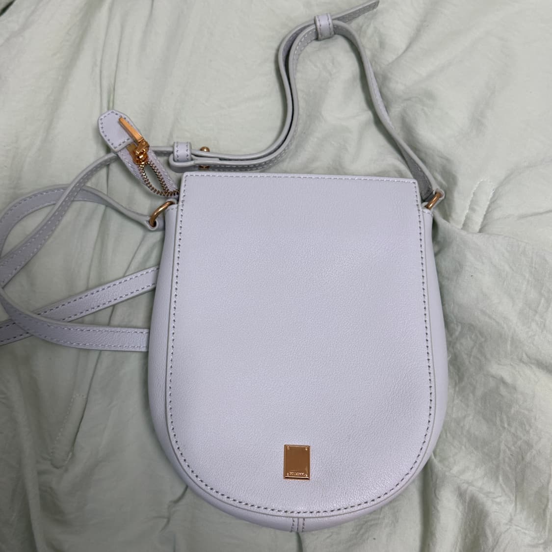 신민아 쿠론 미니백 거의새것 상품이미지5