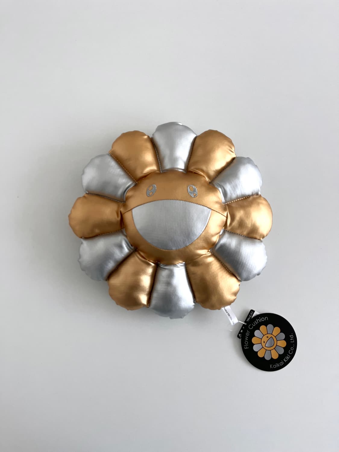 무라카미다카시 플라워 쿠션 골드실버 30cm 상품이미지1
