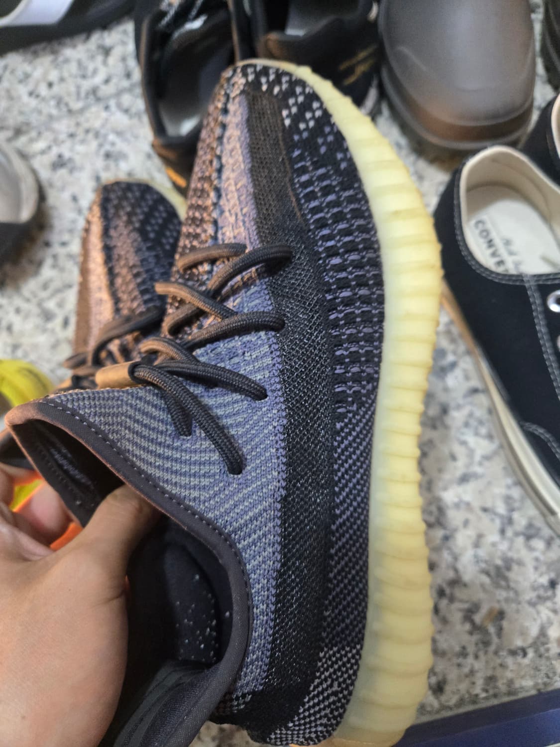 아디다스 이지부스트 v2 카본 상품이미지3