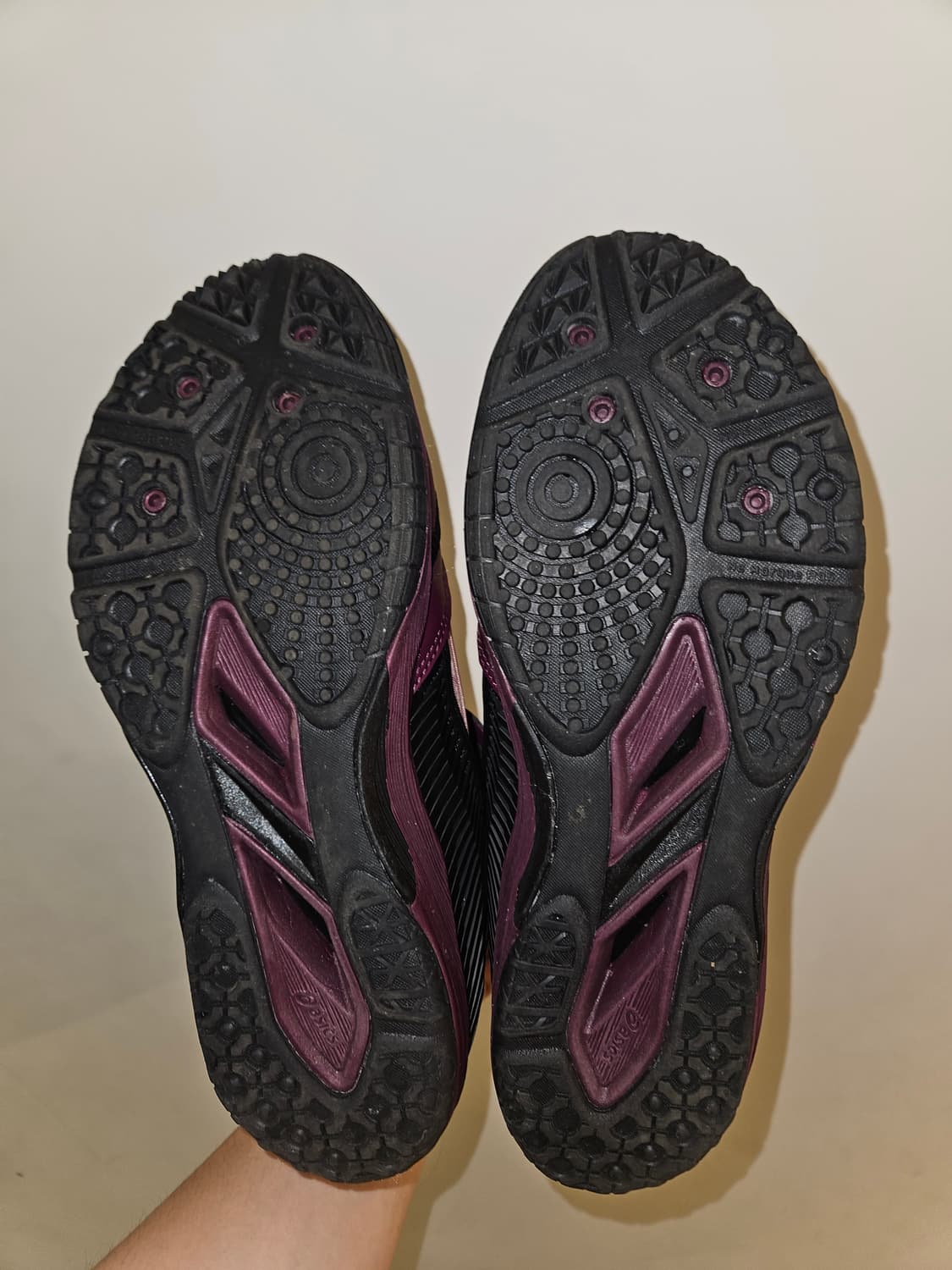 키코 코스타디노브 아식스 젤 넵샤 로젤 상품이미지3