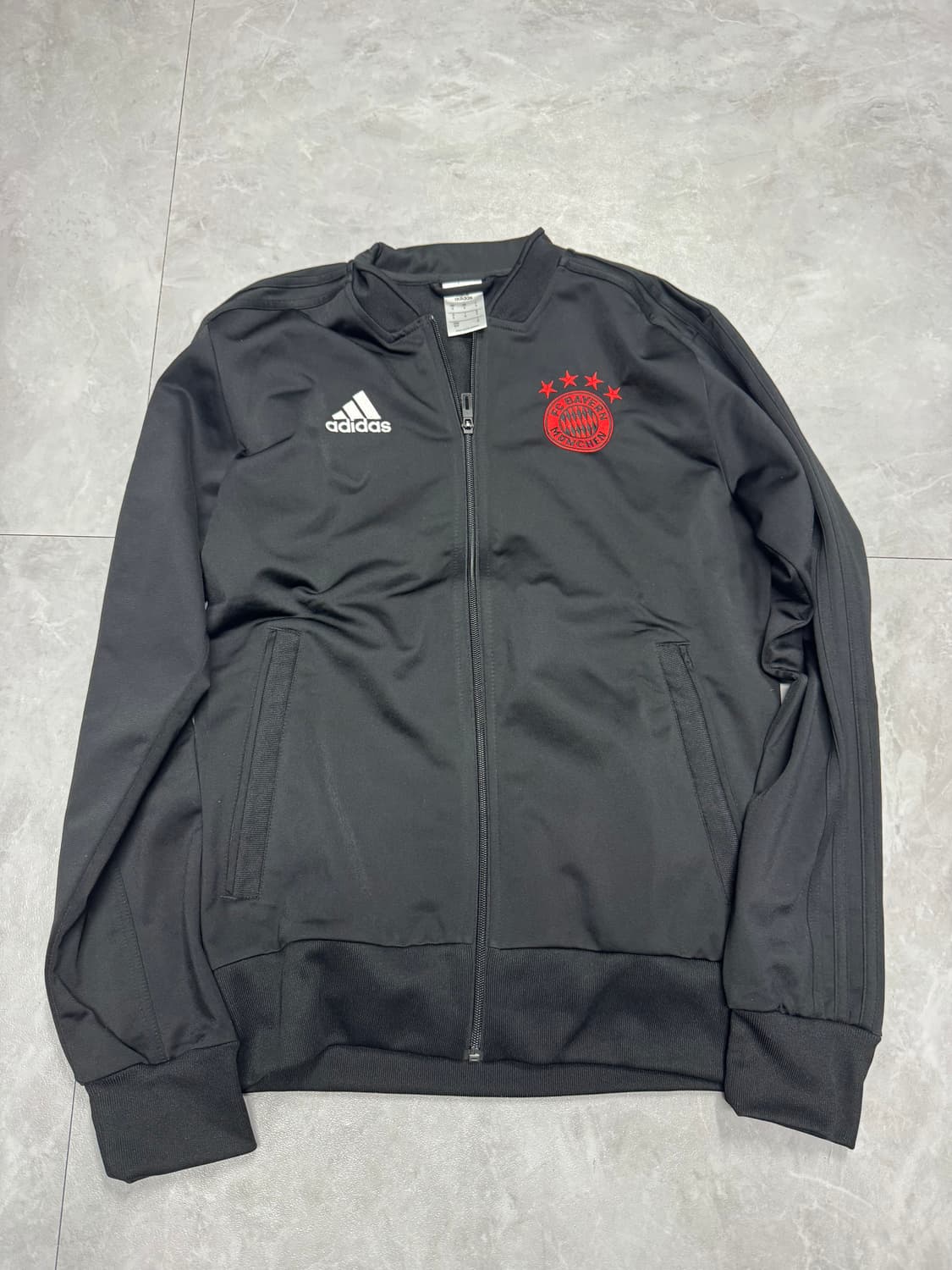 아디다스 FC 바이에른 뮌헨 트랙탑 상품이미지1
