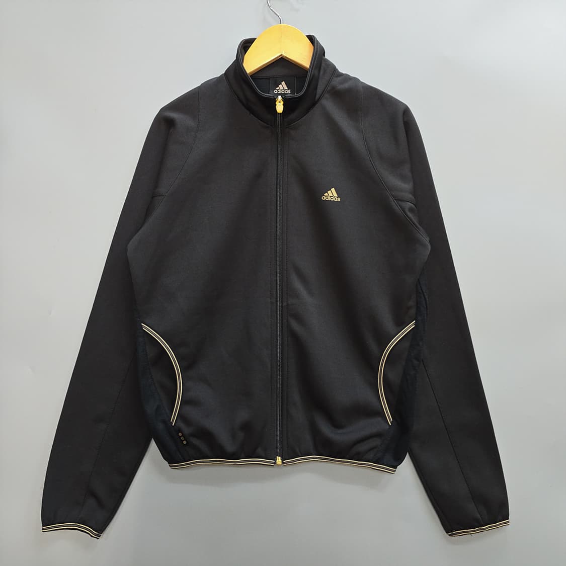 아디다스 (adidas) 여성용 트랙 집업 블랙 90 상품이미지1