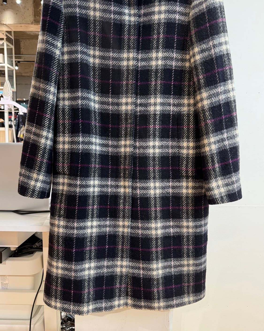 버버리 네이비 그레이 체크 히든버튼 코트  상품이미지6