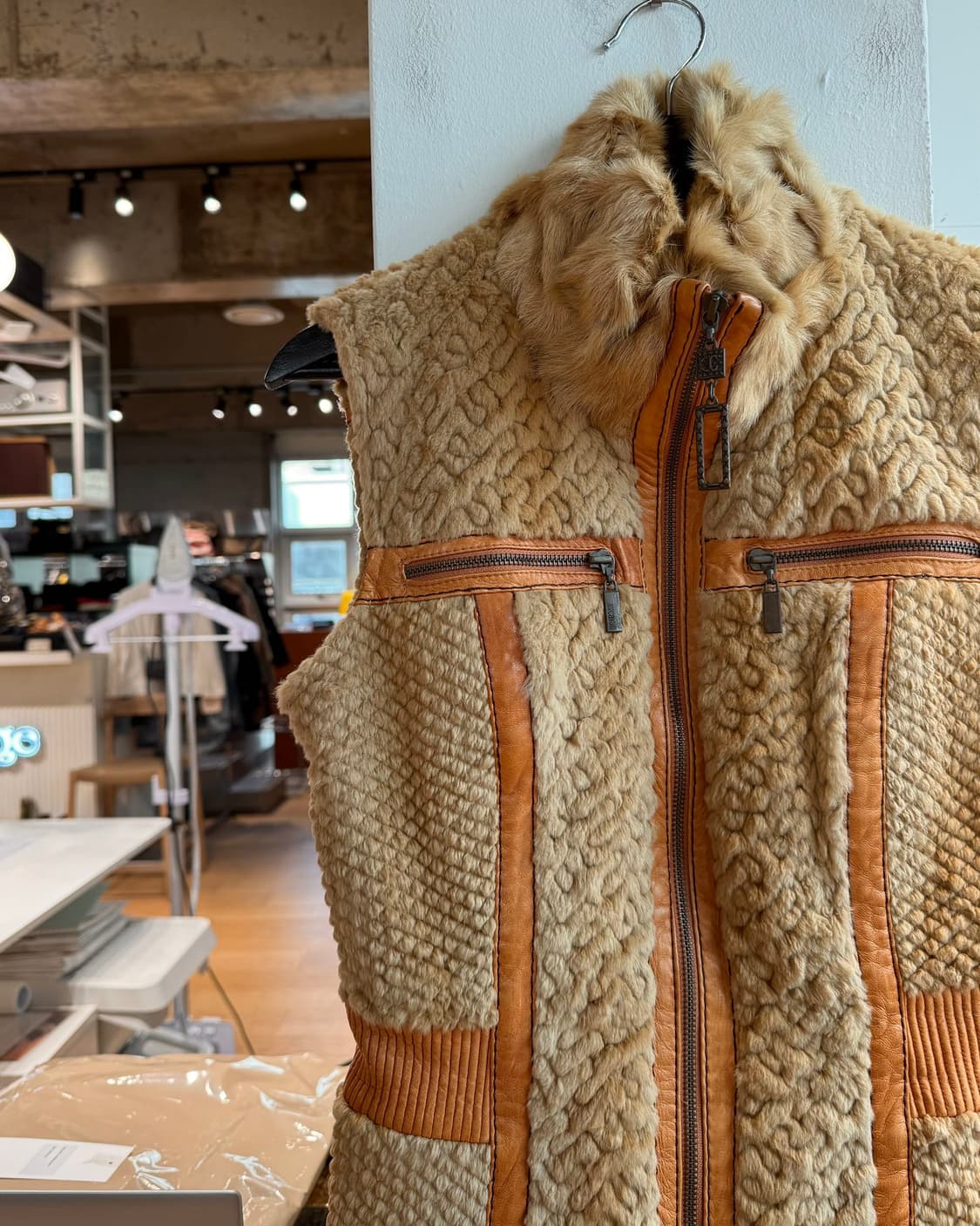 저스트 카발리 브라운 00s 퍼 베스트 자켓  상품이미지4