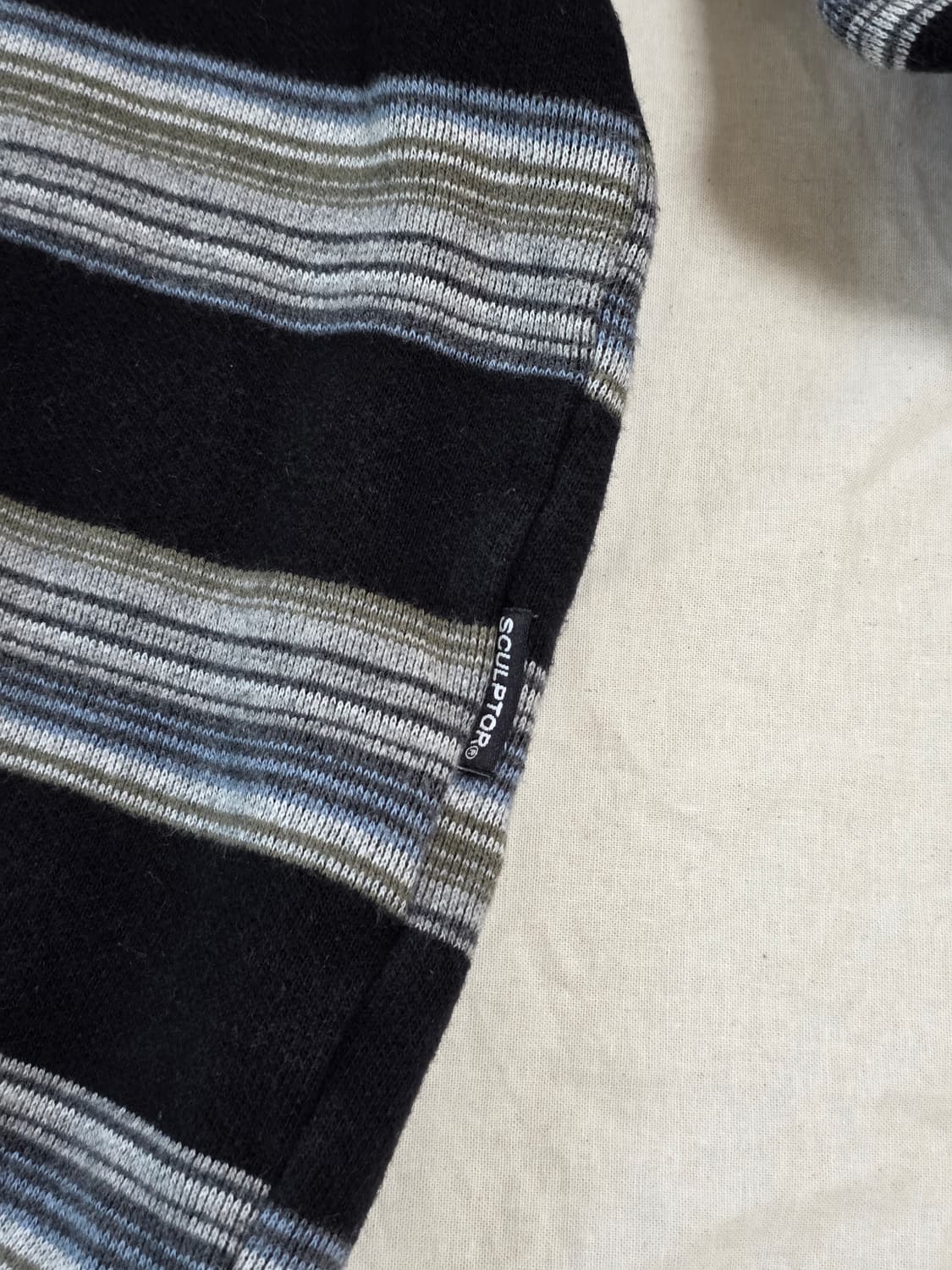 SCULPTOR 스컬프터 스트라이프 맨투맨 상품이미지5