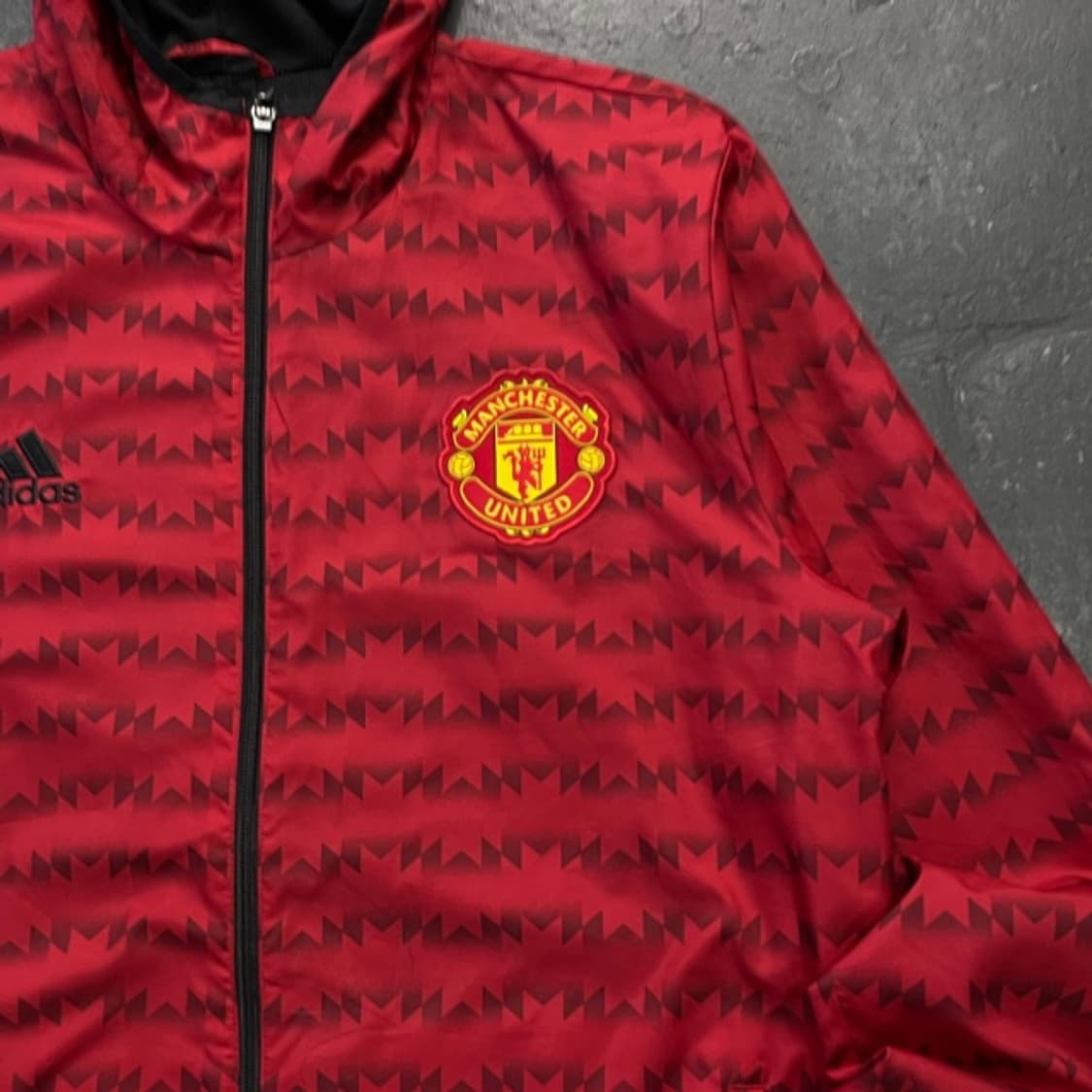 105 아디다스 맨유 바람막이 상품이미지2