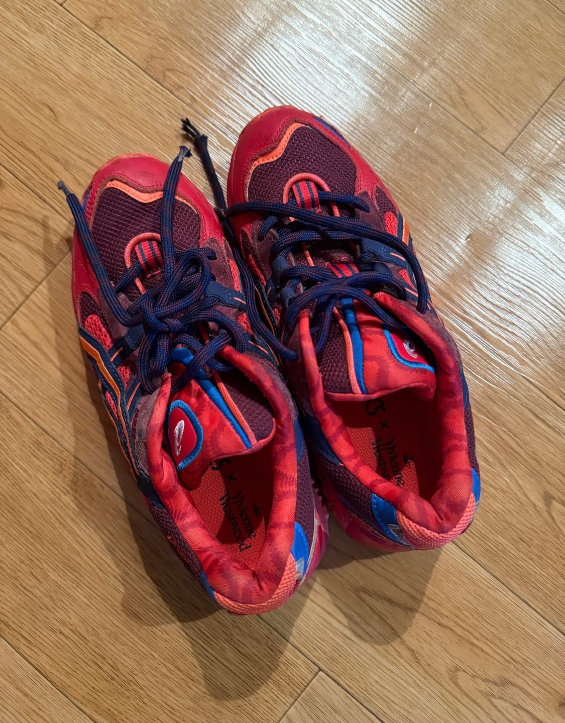 비비안웨스트우드 x 아식스 젤카야노 39 상품이미지2