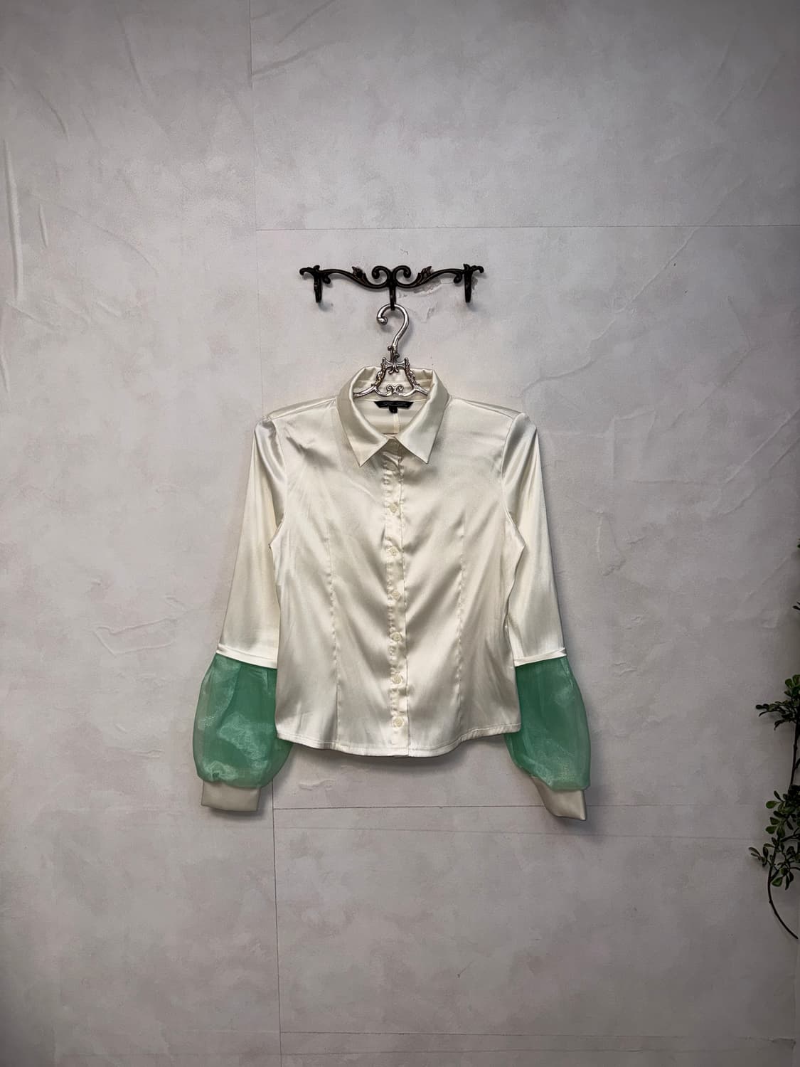 Mint puff organza details satin shirt 상품이미지4