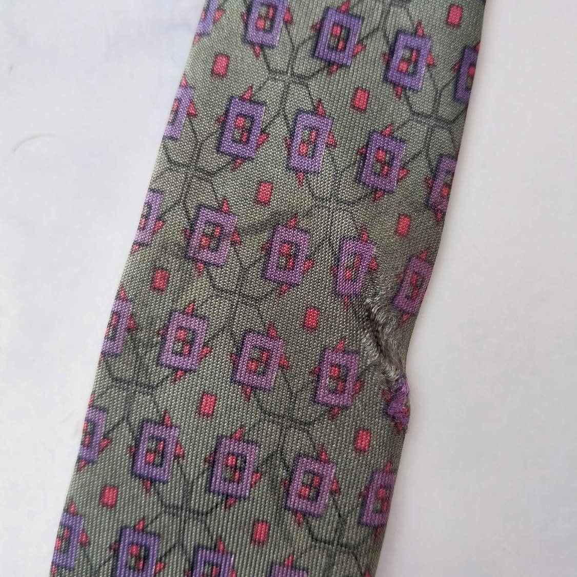 크리스찬 디올 실크 다크그린 패턴 넥타이 8.3cm B등급 K2437
 상품이미지8