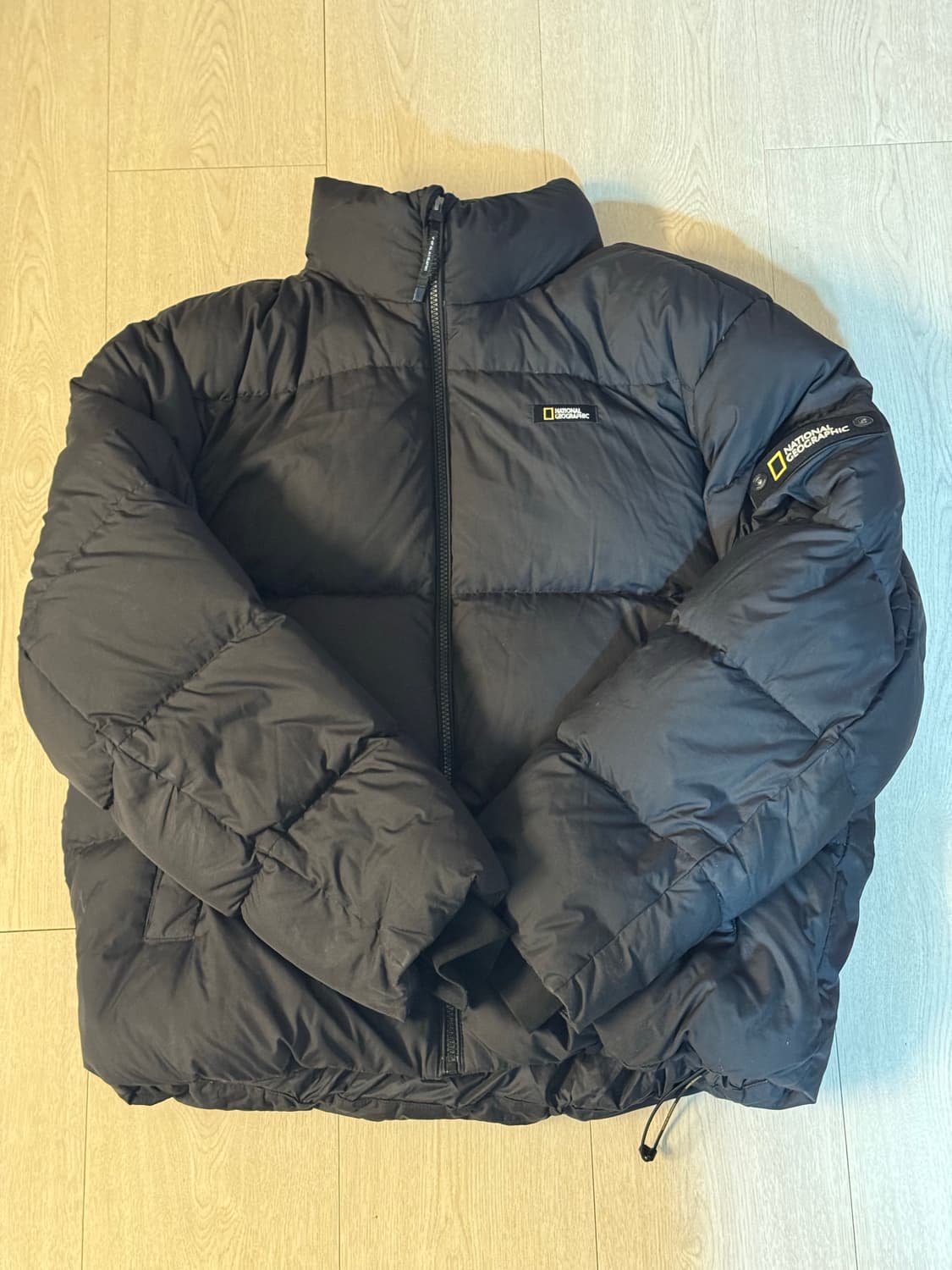내셔널지오그래픽 숏패딩 XL 팝니다! 상품이미지1