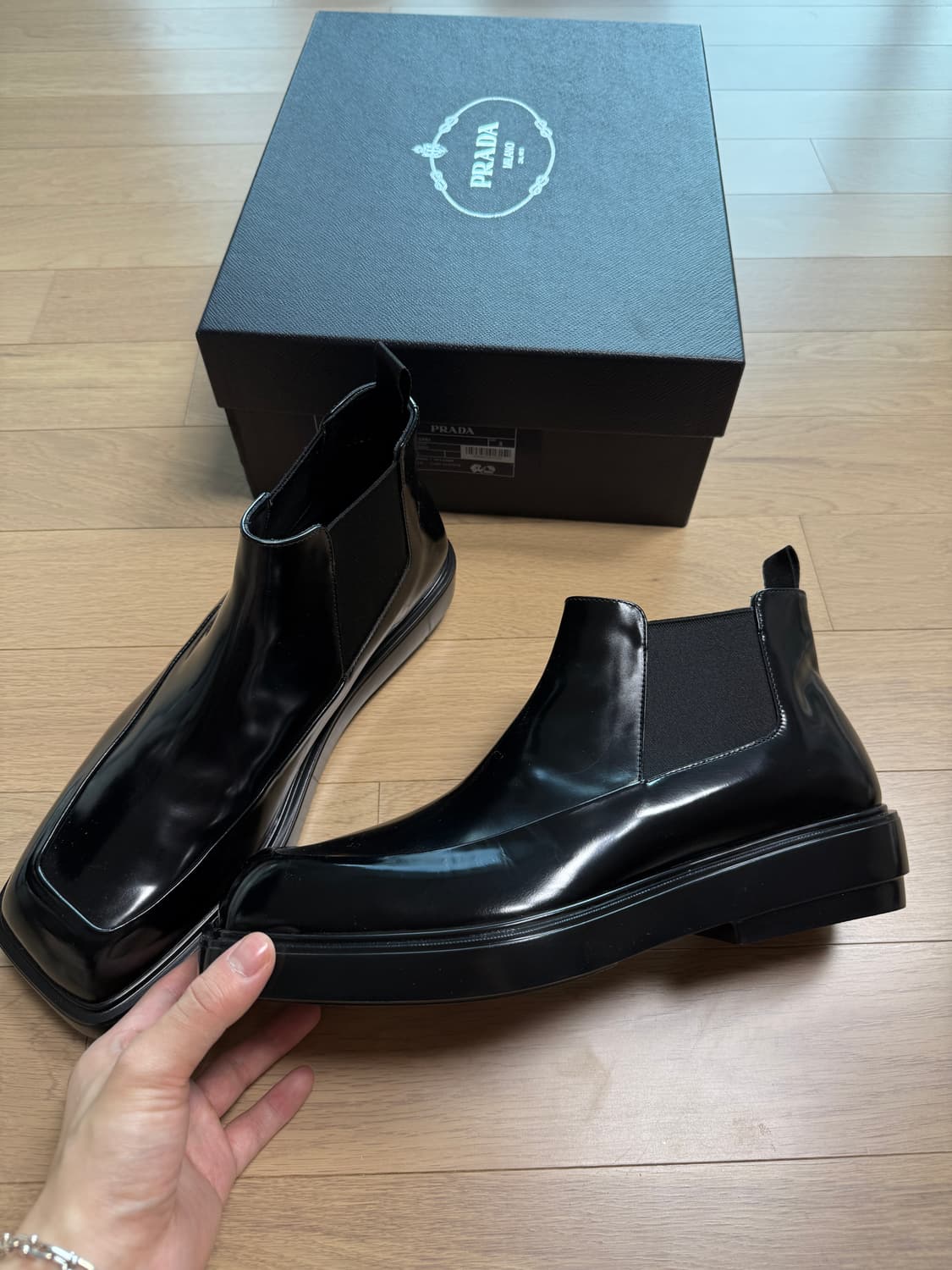 [270] 프라다 스퀘어토 부츠 상품이미지1