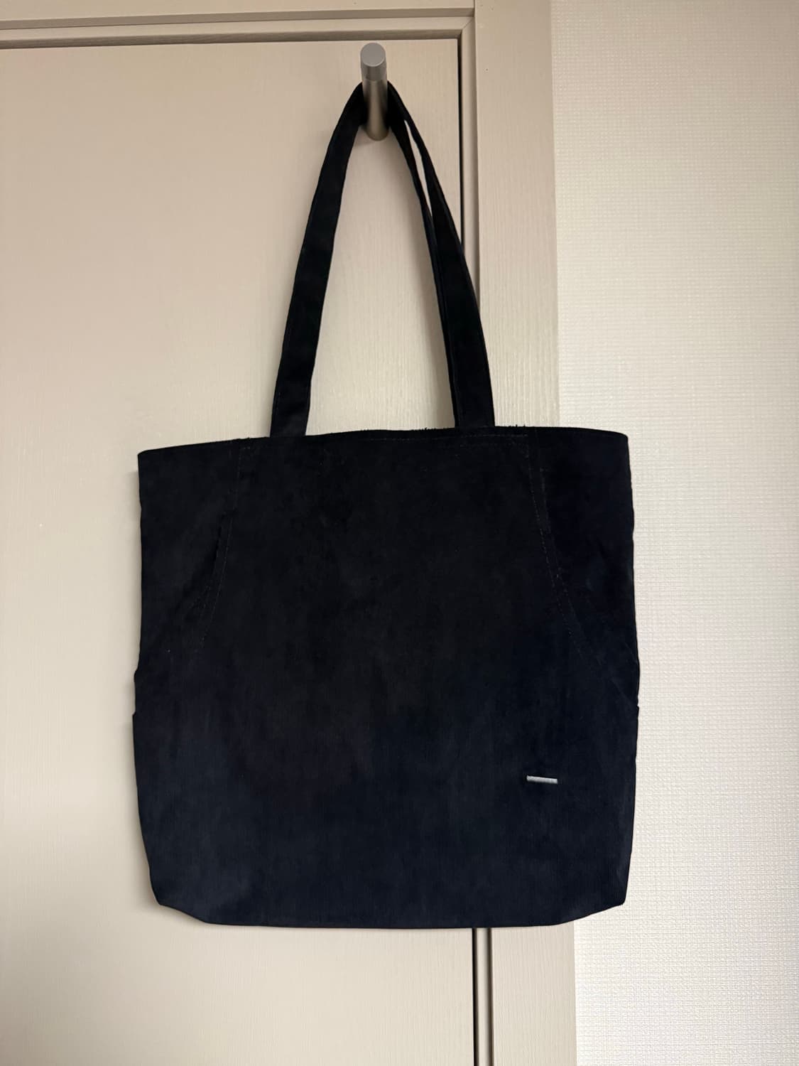 월스와일 무브먼트 컷 오프 숄더백 상품이미지1